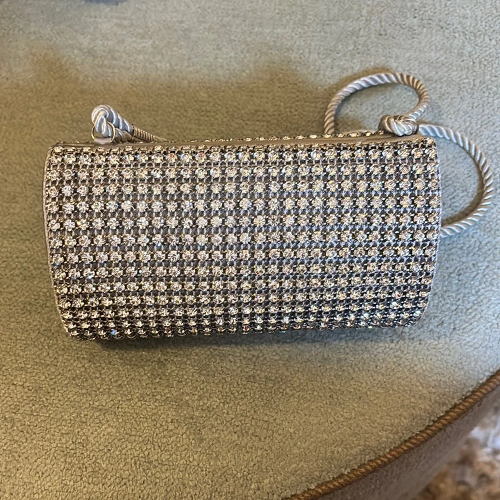 Glamorous Silver Rhinestone Clutch - Picture 1 of 5
